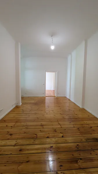 2-Zimmer-Altbauwohnung am S-Bhf. Hermannstraße — photo 1